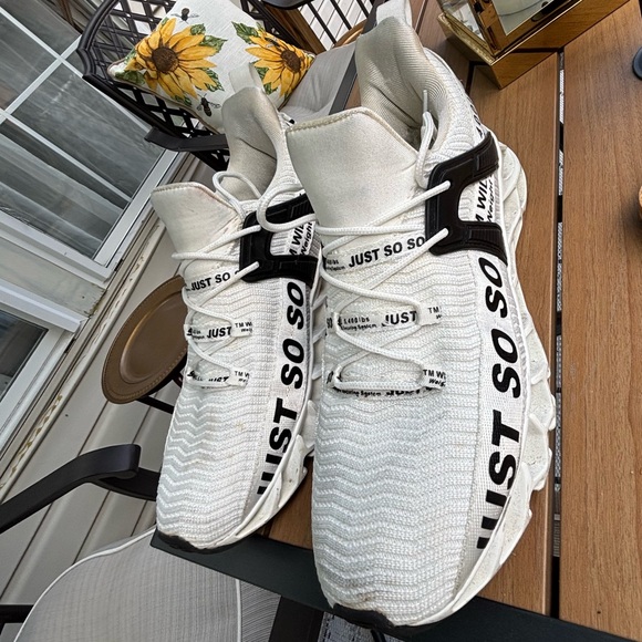 White Sneakers with Black Text Design - Picture 4 of 10
